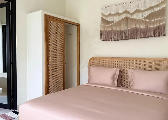 Modern 1br Pool Villa-walk To Beach-central ヴィラ レギャン