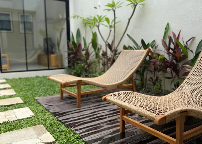 Modern 1br Pool Villa-walk To Beach-central レギャン